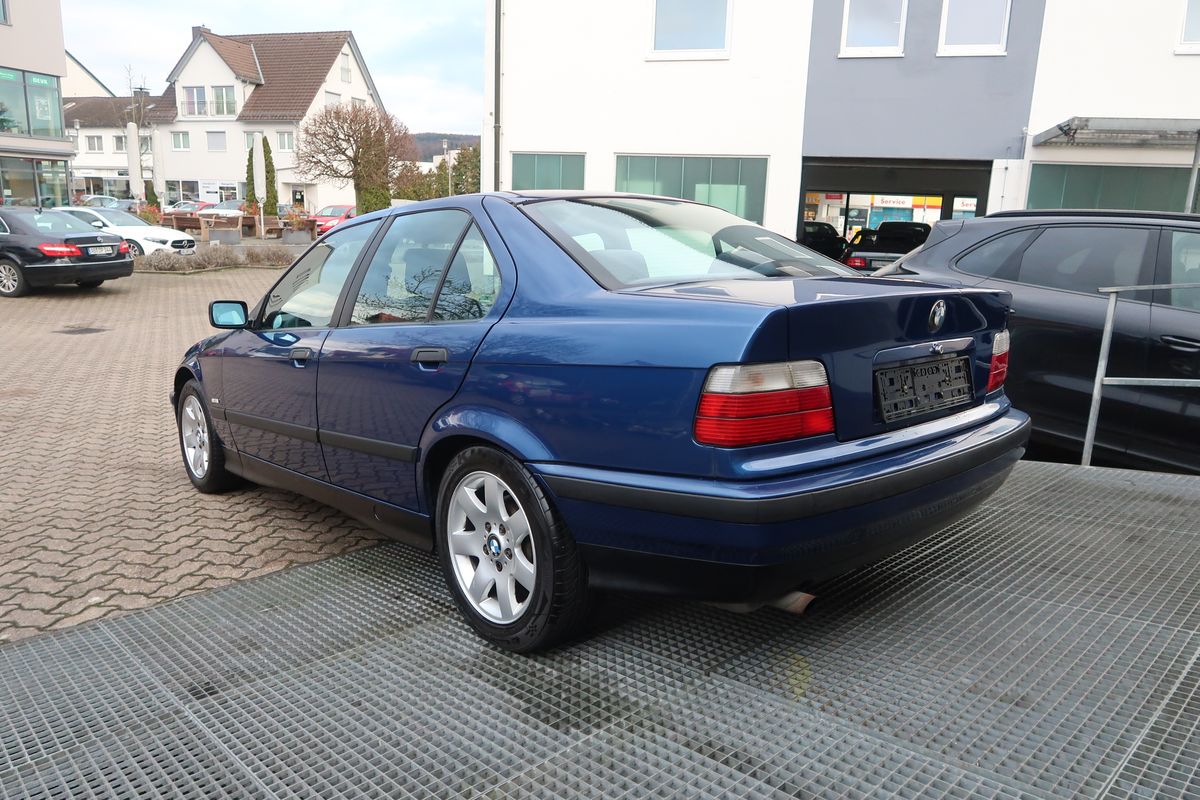 BMW 318i Limousine Bild 5