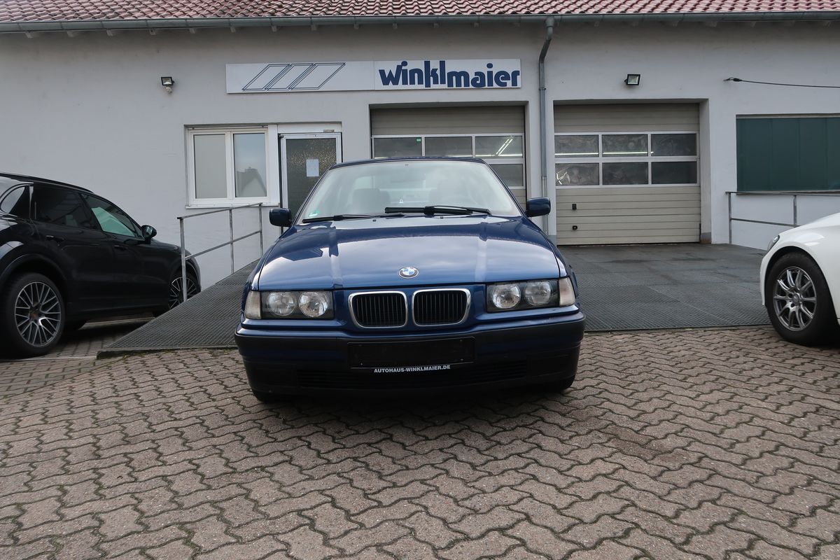 BMW 318i