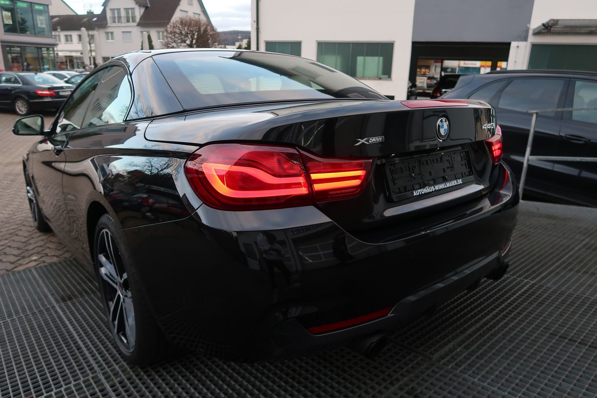 BMW 440iX