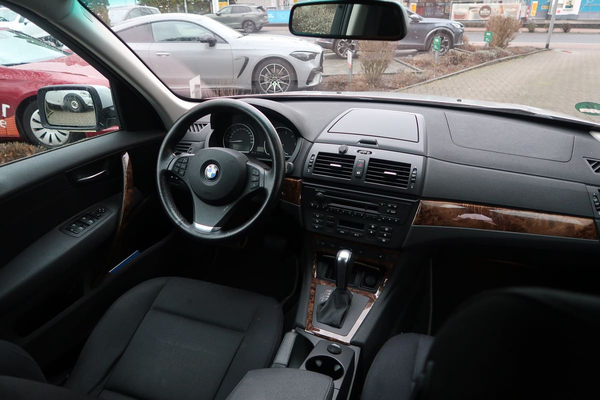 BMW X3 2.0 TDI Bild 10