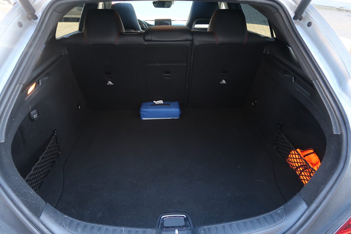 Mercedes-Benz CLA 220d Bild 7