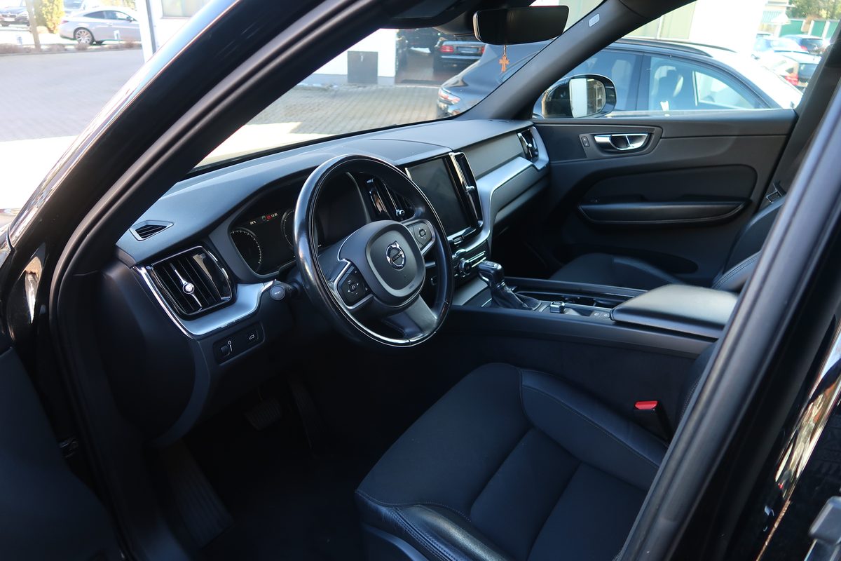 Volvo XC60 D4 AWD Bild 5