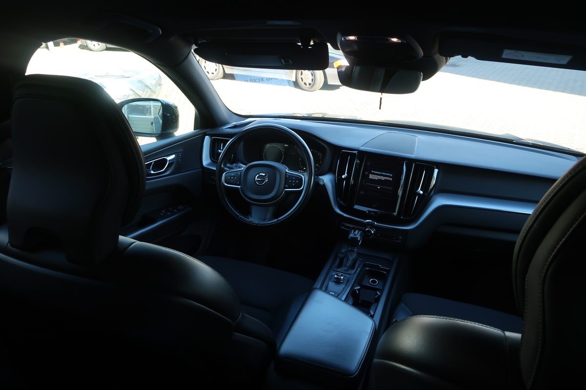 Volvo XC60 D4 AWD Bild 11