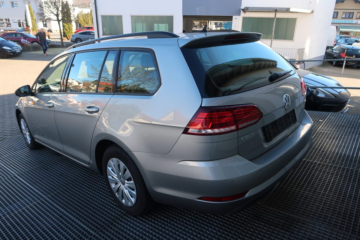 VW Golf Variant Bild 6