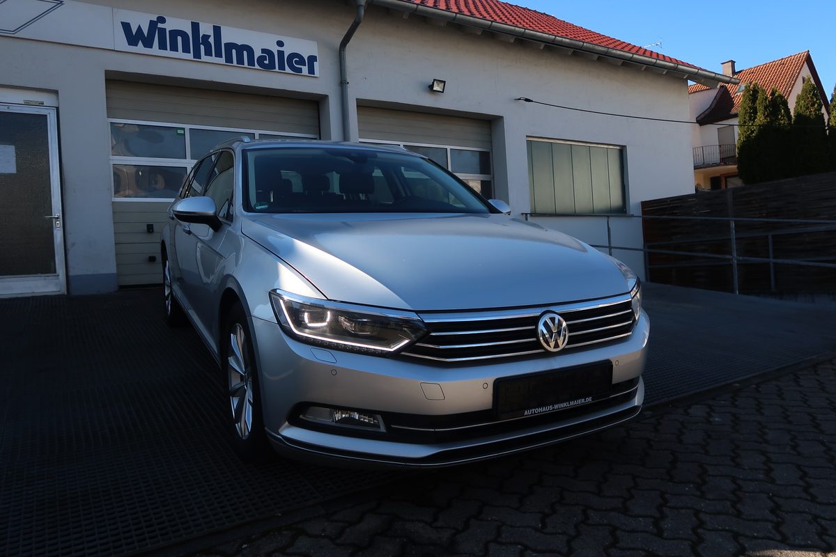 VW Passat Variant Bild 2