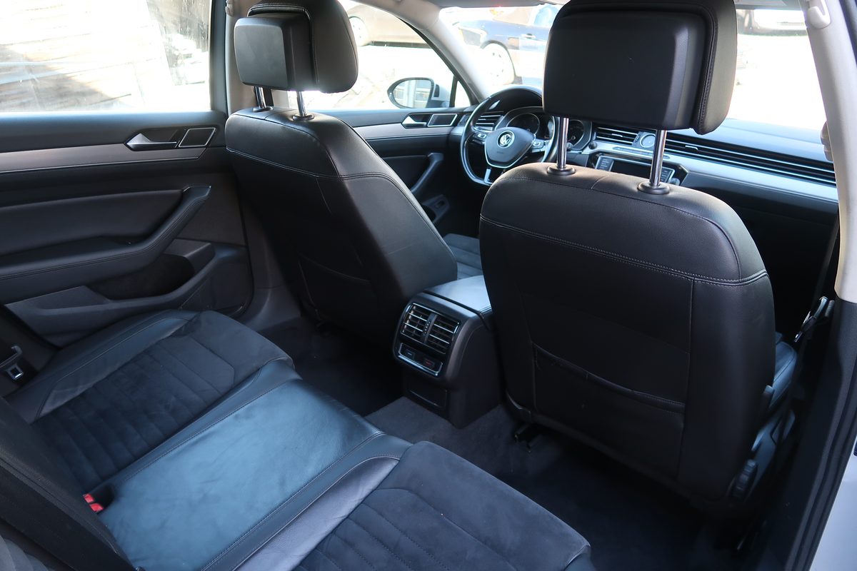 VW Passat Variant Bild 14